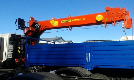 Бортовой КамАЗ 65117 с манипулятором Бортовой КамАЗ 65117 с манипулятором