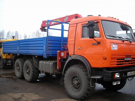 Бортовой КамАЗ 43118 с КМУ Бортовой КамАЗ 43118 с КМУ